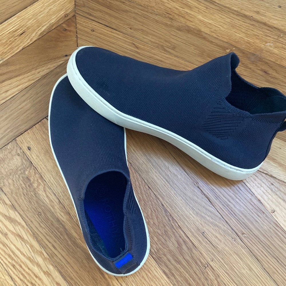Rothys navy boots size 9